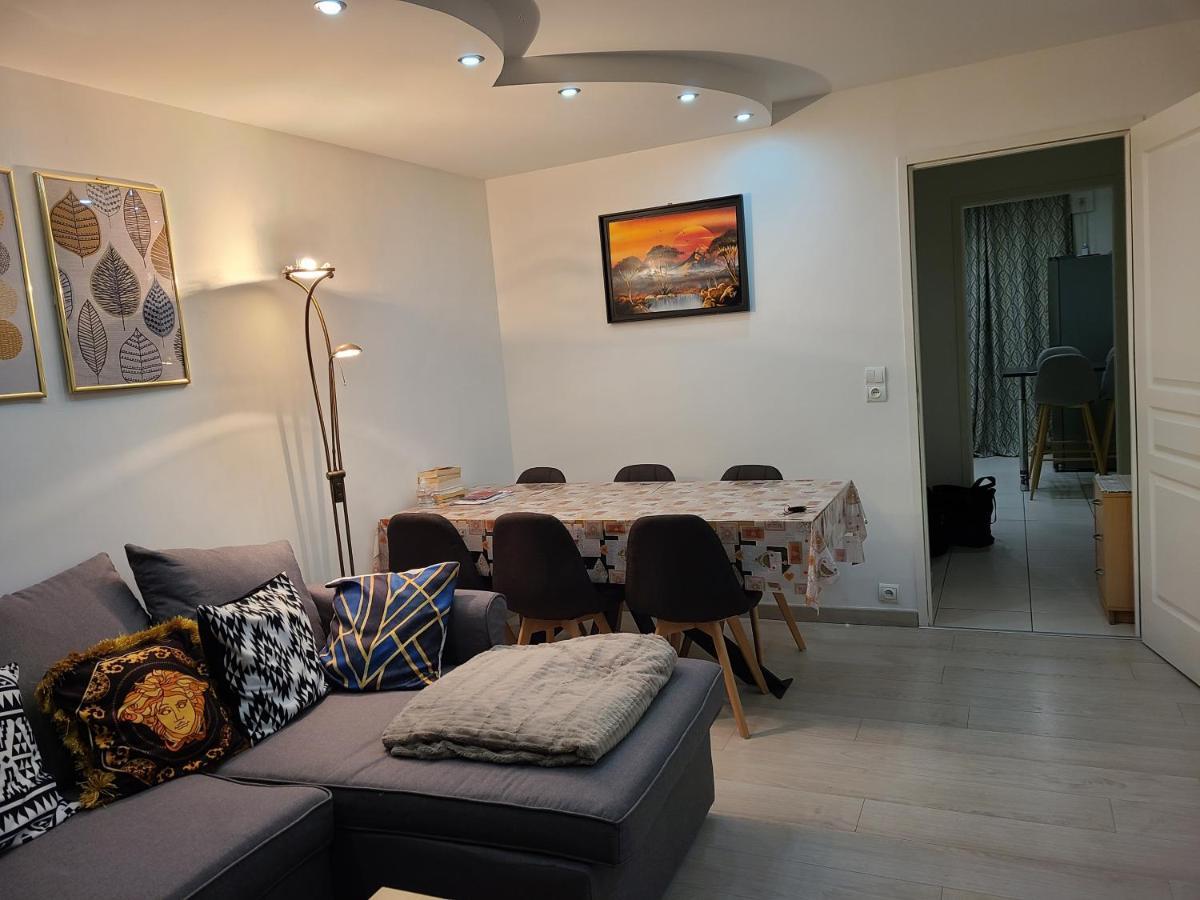 Appartement meublé aux portes de Genève Annemasse Esterno foto